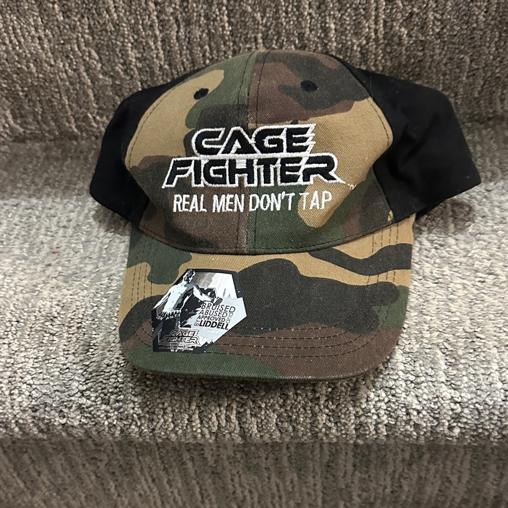 CAGE FIGHTER REAL MEN DON'T TAP ADJUSTABLE SNAPBACK BASEBALL HAT/CAP, CAMO, MMA